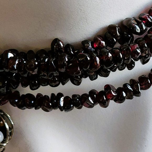 Hundreds of Garnets Necklace - Picture 3 of 5
